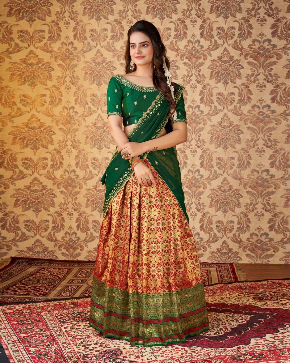 Green Half and Half Sarees: Buy Latest Designs Online | Utsav Fashion
