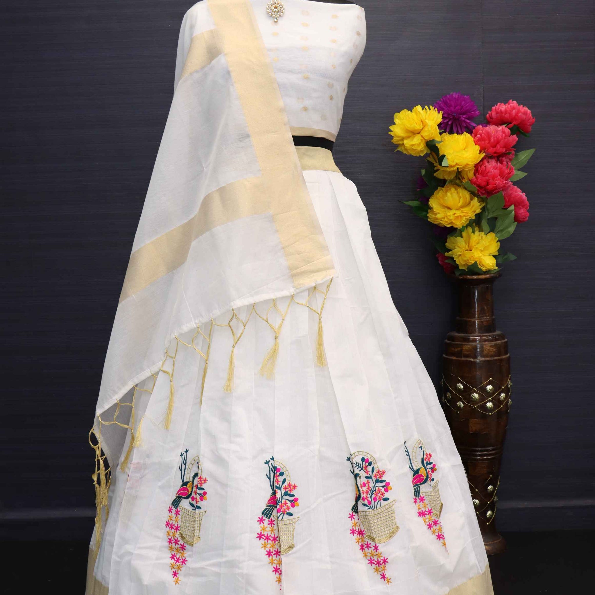 Onam Special Creamish White Embroidered Animal Motief Dhavani With Blouse And Dupatta-onam02