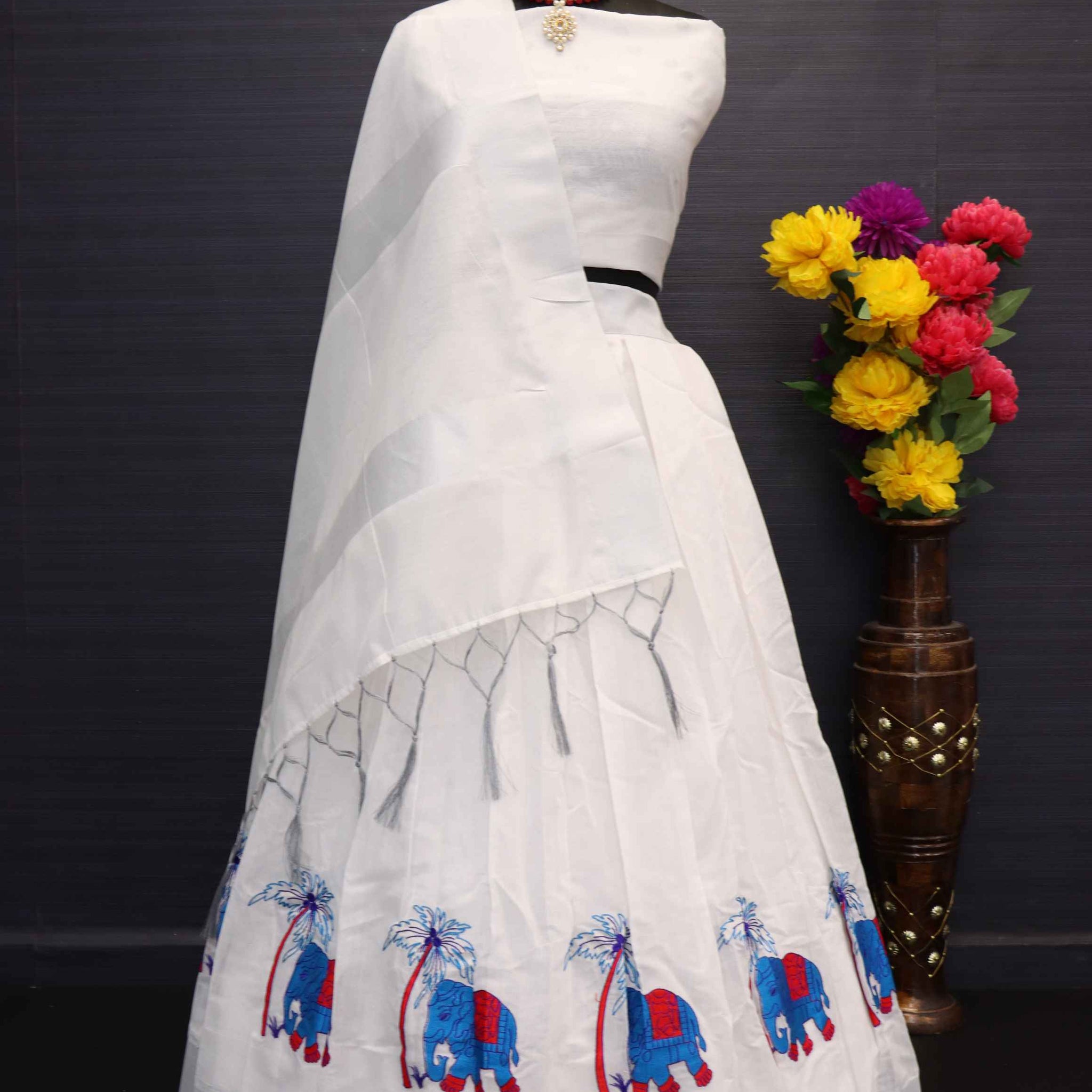 Onam Special Creamish White Embroidered Animal Motief Dhavani With Blouse And Dupatta-onam07