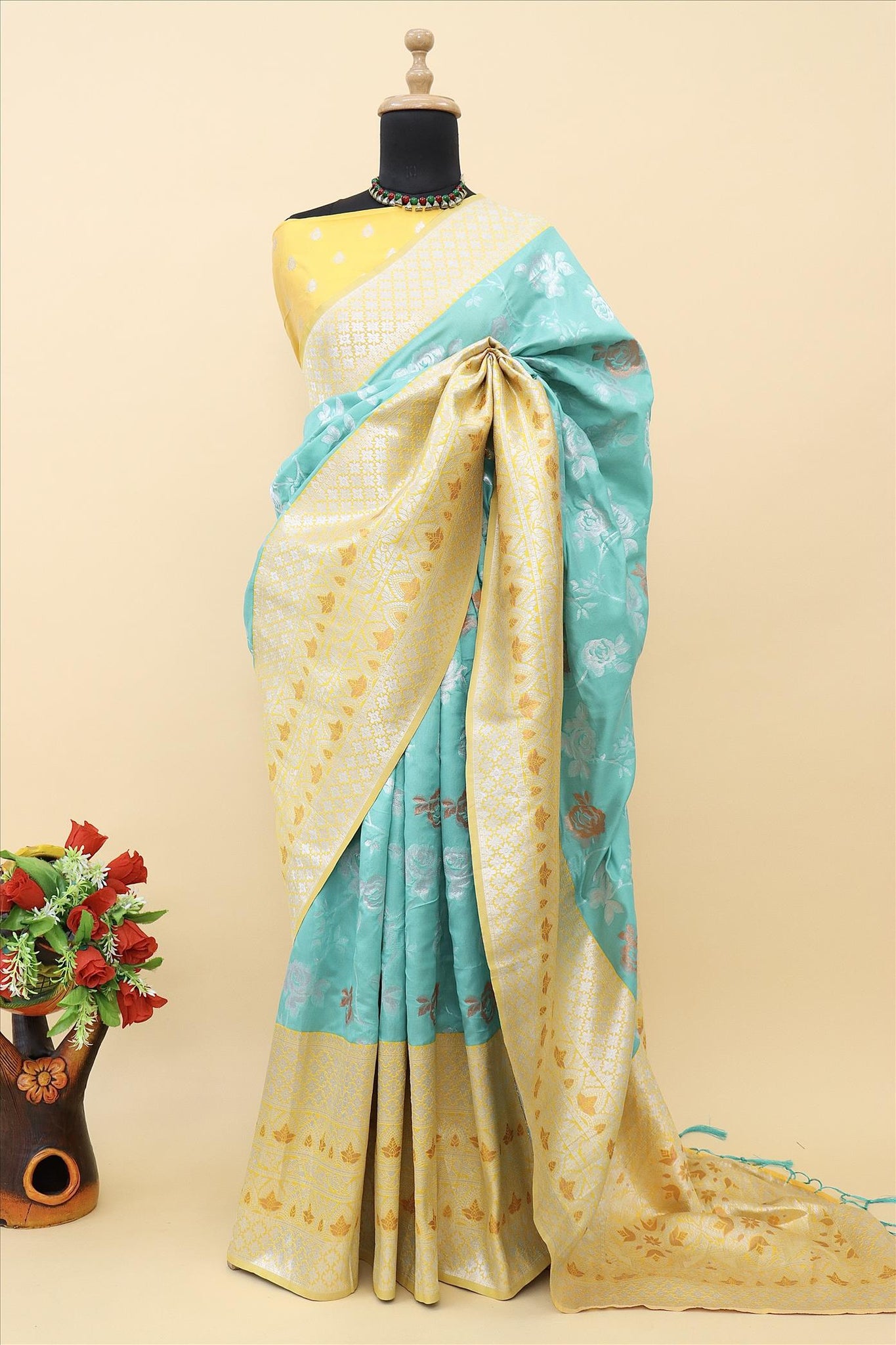 Sea Green With Gold Contrast With Silver And Copper Jari Jacquard Pattu Saree-mb's 4 Fider Jps-1038