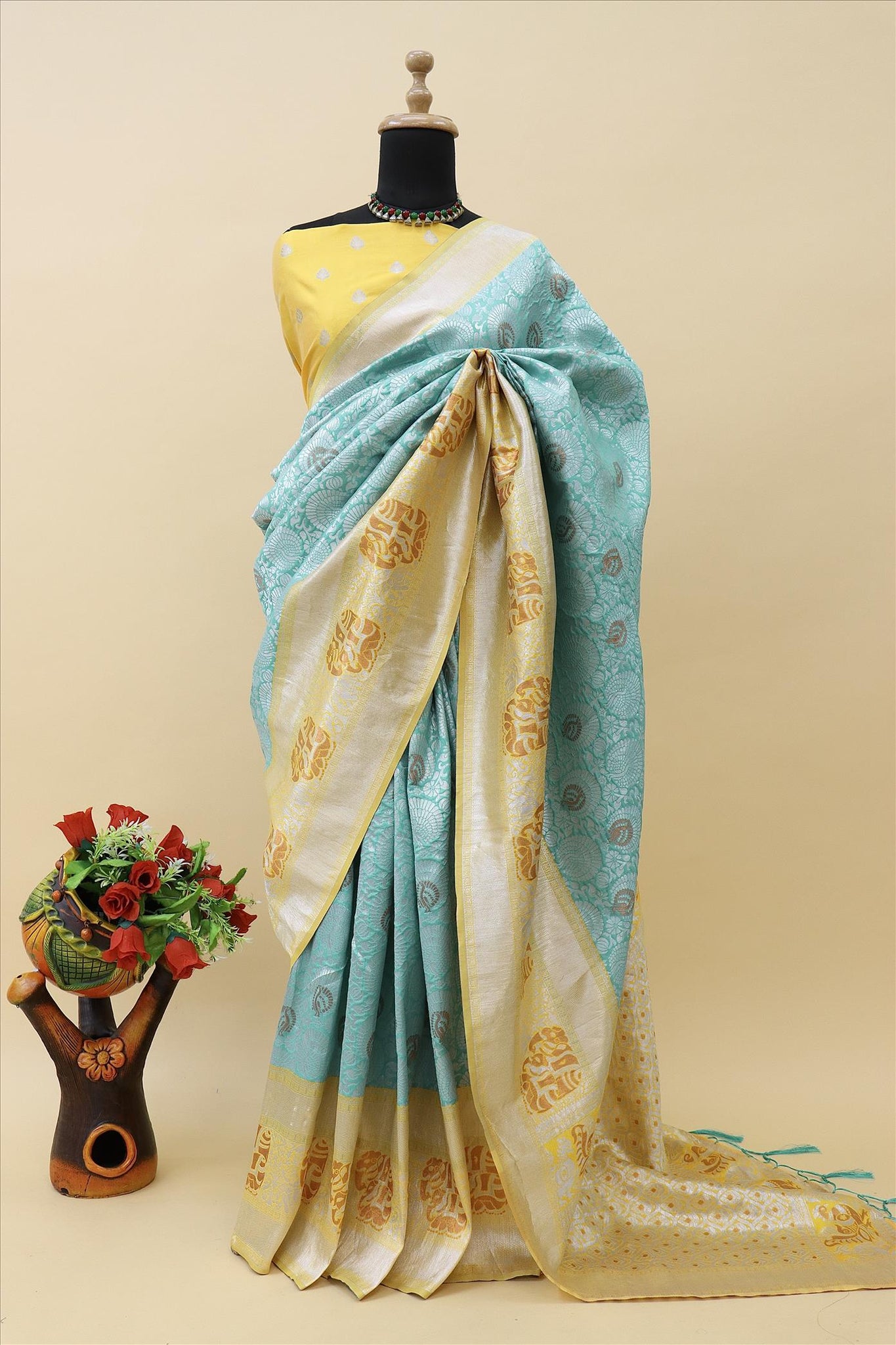 Sea Green With Gold Contrast With Silver And Copper Jari Jacquard Pattu Saree-mb's 4 Fider Jps-1057