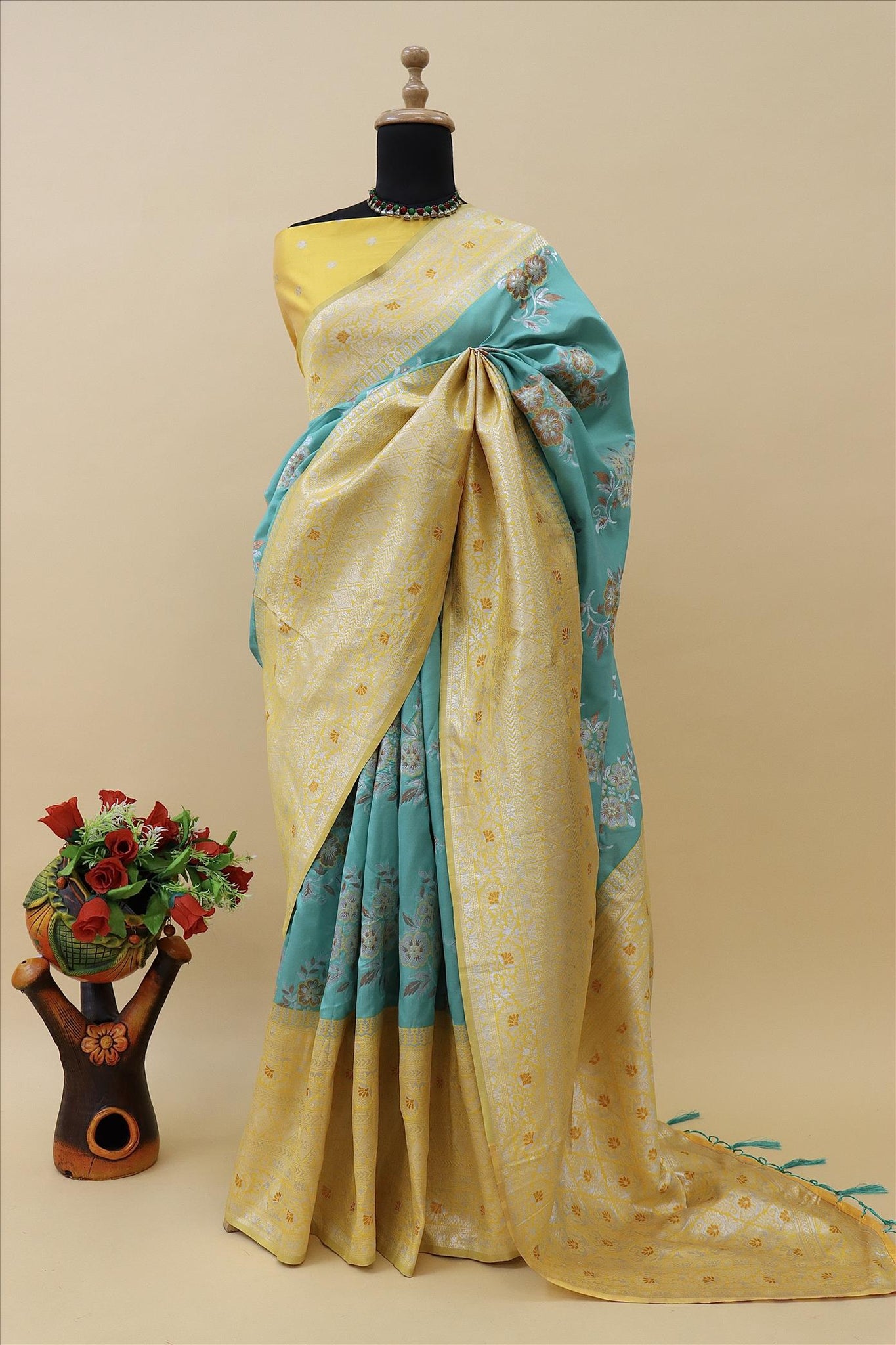 Sea Green With Gold Contrast With Silver And Copper Jari Jacquard Pattu Saree Mb's 4 Fider Jps-1019