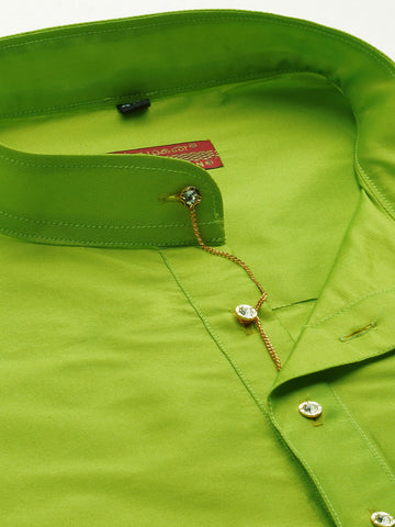 Men Light Parrot Green Straight Kurta with Link Detail
